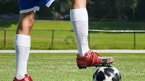 东京奥运圣火采集盛典启幕